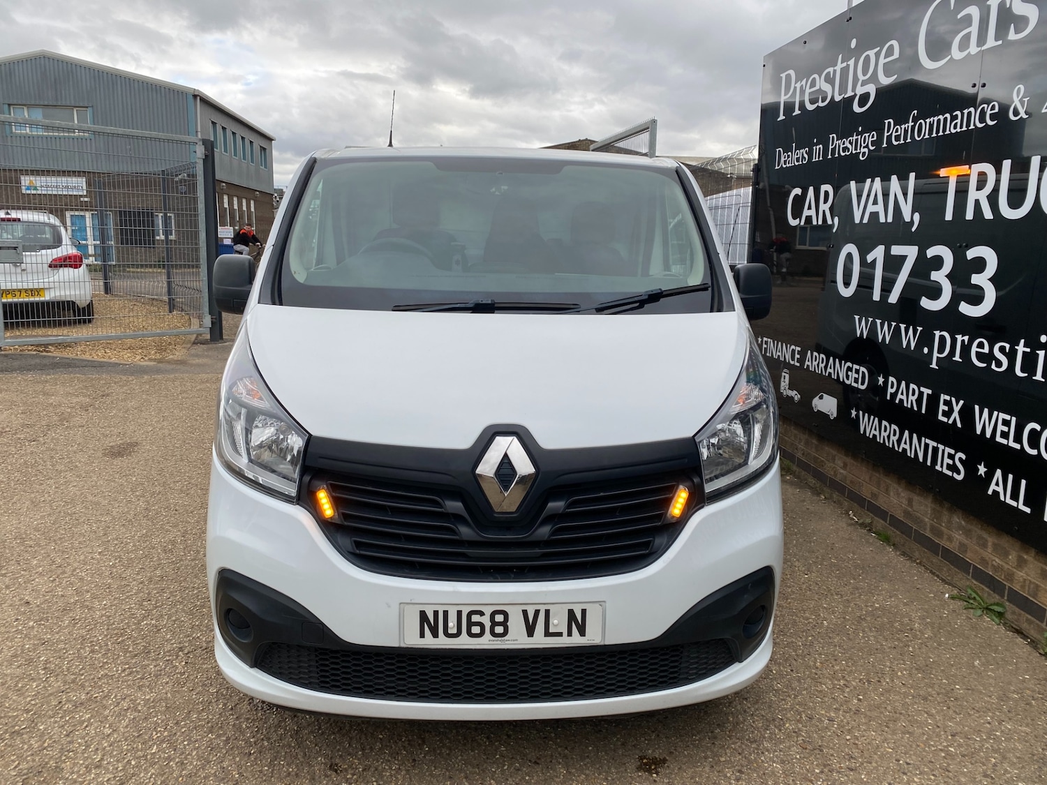 Used Renault Trafic 2018 for sale - 75755035: Photo 2