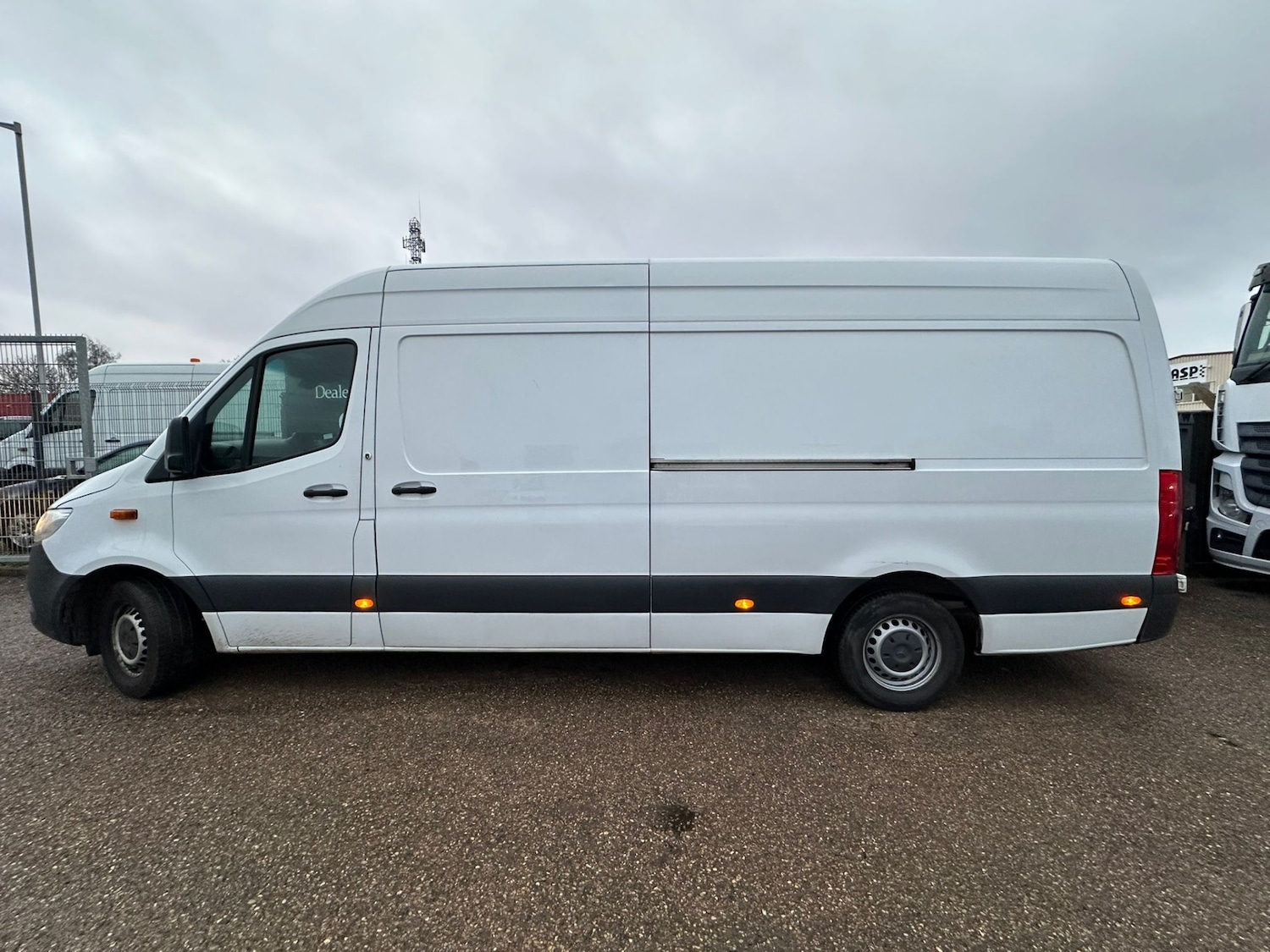 Used Mercedes-Benz Sprinter 2020 for sale - 76879393: Photo 2
