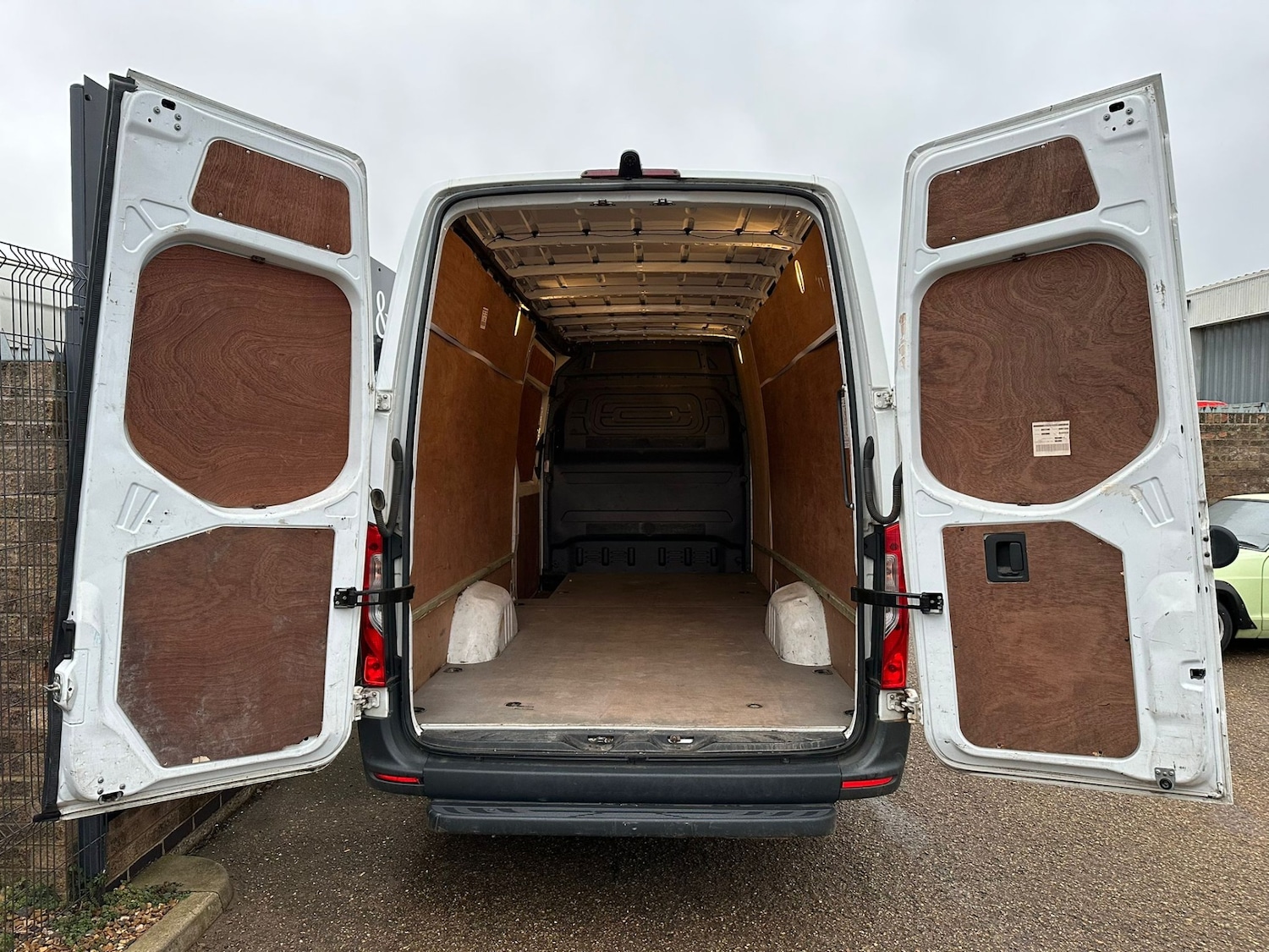 Used Mercedes-Benz Sprinter 2020 for sale - 76879393: Photo 9