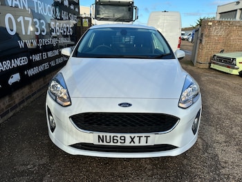 Used Ford Fiesta 2019 for sale - 76879604: Photo