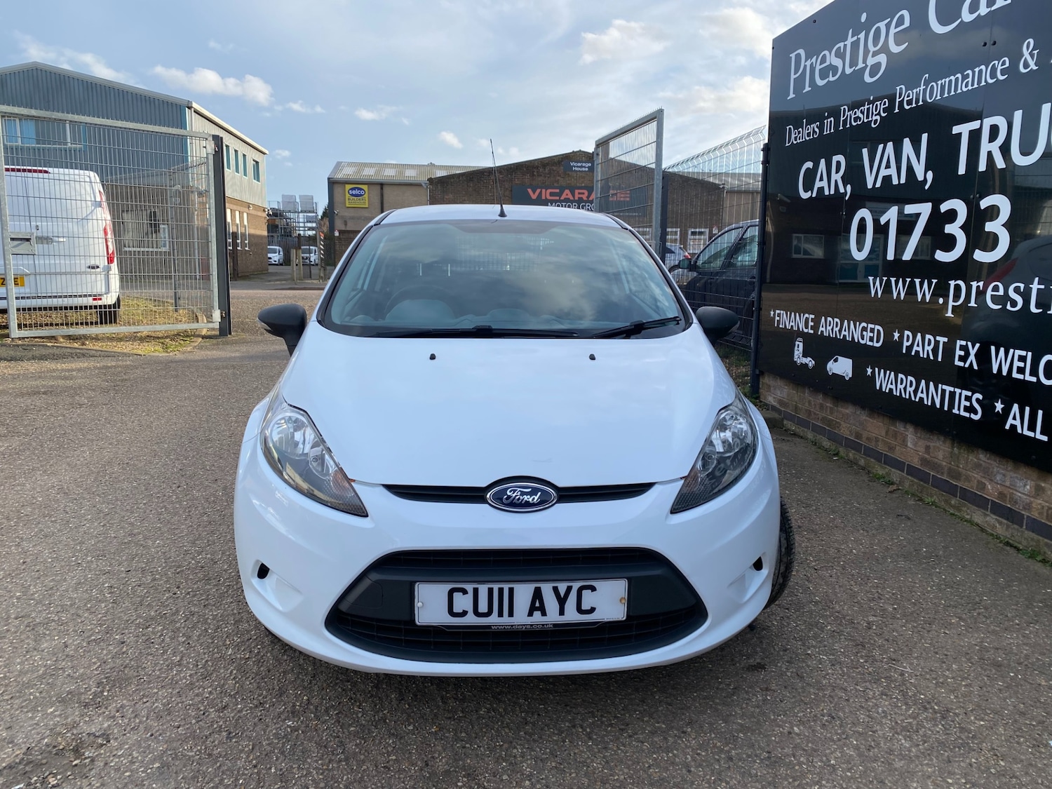 Used Ford Fiesta 2011 for sale - 77883622: Photo 2