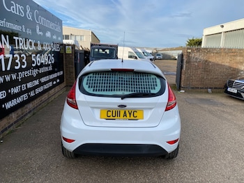 Used Ford Fiesta 2011 for sale - 77883622: Photo