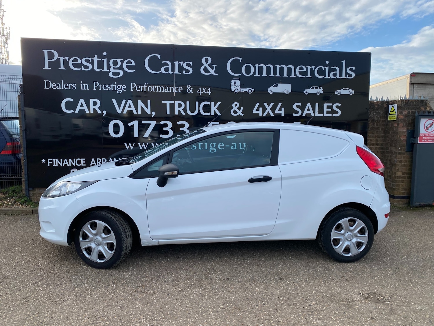 Used Ford Fiesta 2011 for sale - 77883622: Photo 53