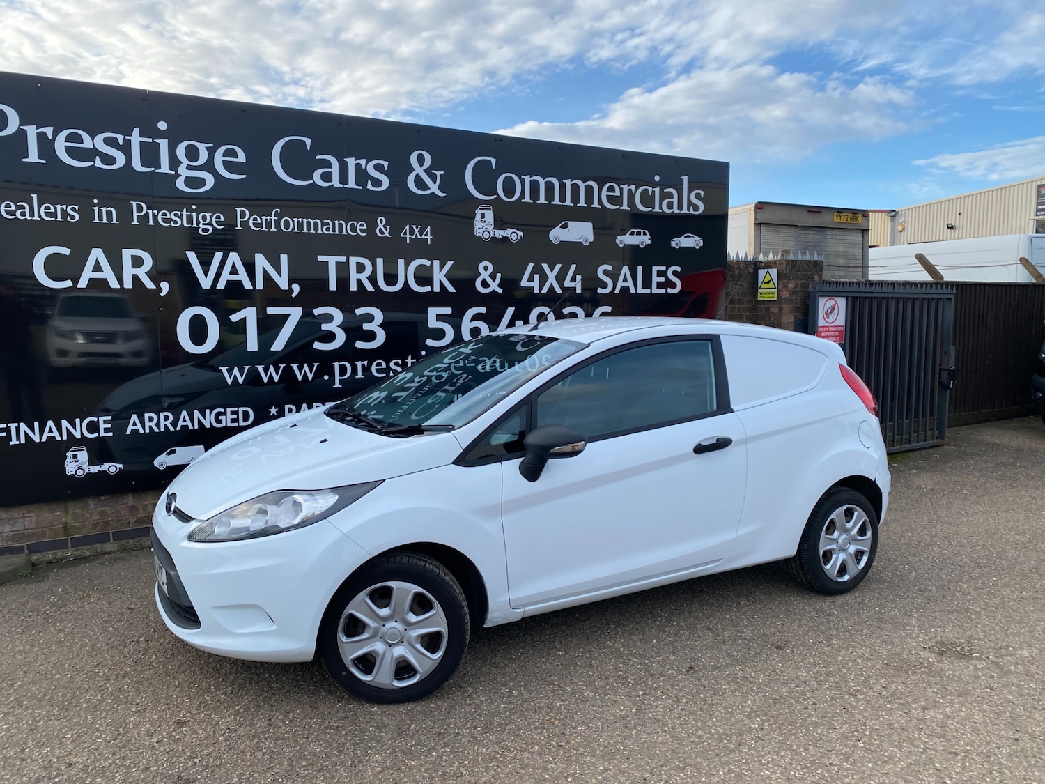 Used Ford Fiesta 2011 for sale - 77883622: Photo 55