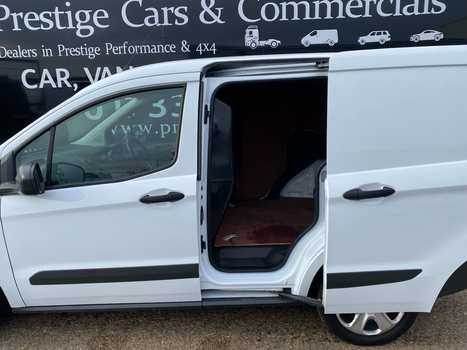 Used Ford Transit Courier 2020 for sale - 76971191: Photo 11