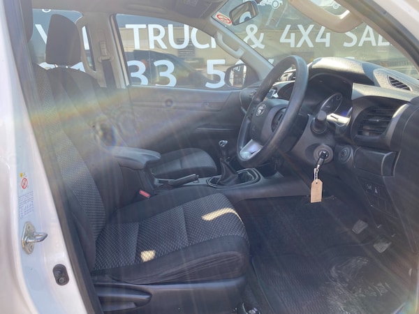 Used Toyota Hilux 2018 for sale - 75039428: Photo 10