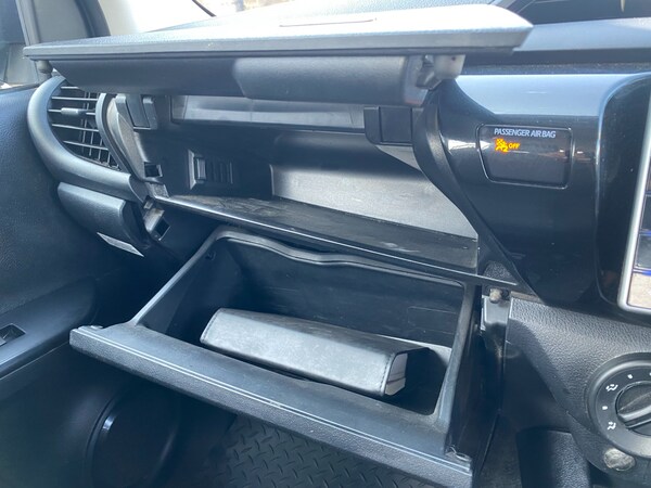 Used Toyota Hilux 2018 for sale - 75039428: Photo 32