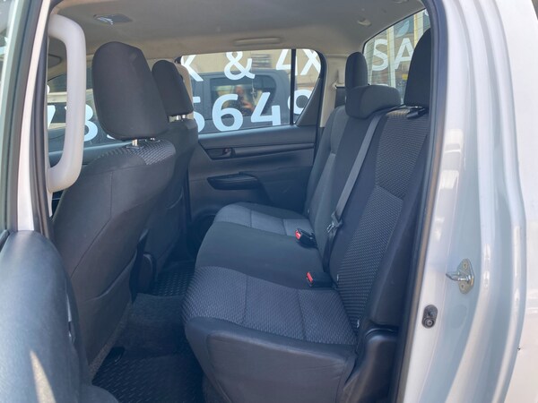 Used Toyota Hilux 2018 for sale - 75039428: Photo 46