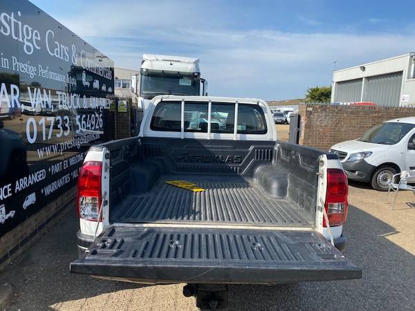 Used Toyota Hilux 2018 for sale - 75039428: Photo 5