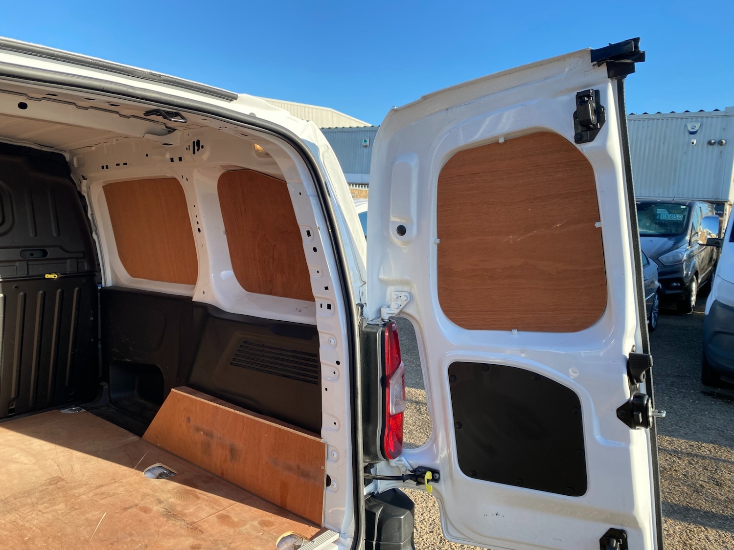 Used Peugeot Partner 2021 for sale - 77570269: Photo 17