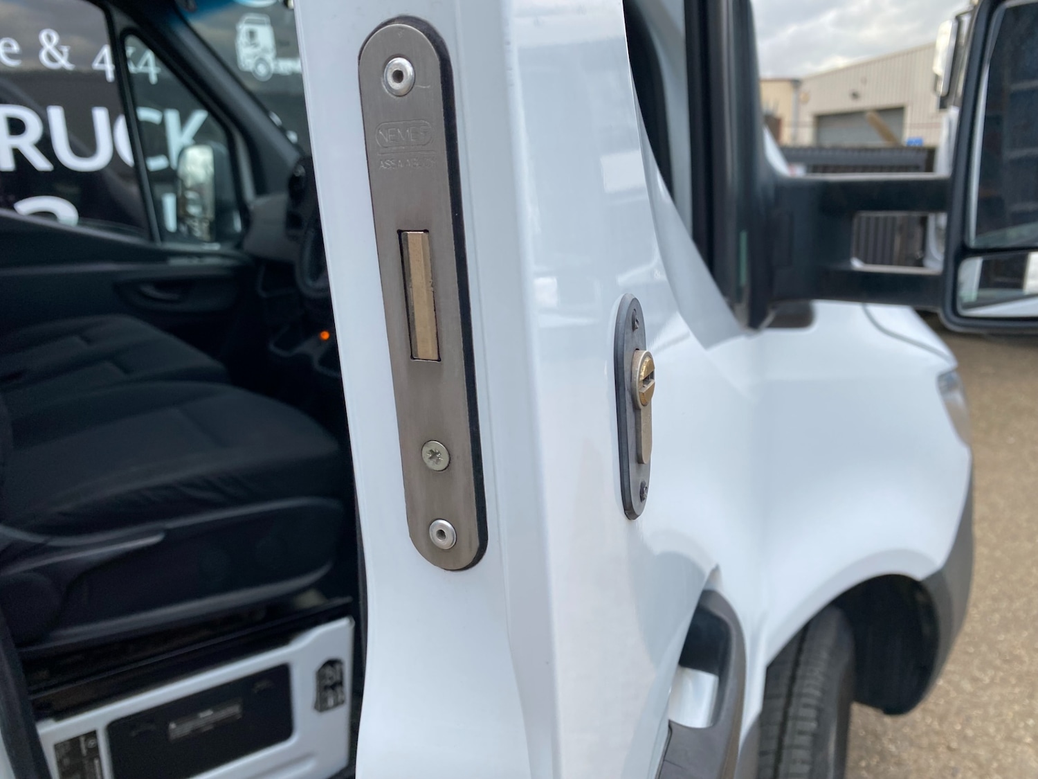 Vehicle 29