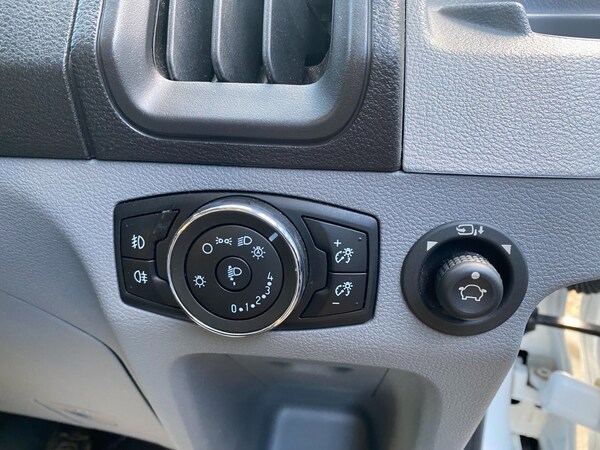 Used Ford Transit 2017 for sale - 72885681: Photo 28