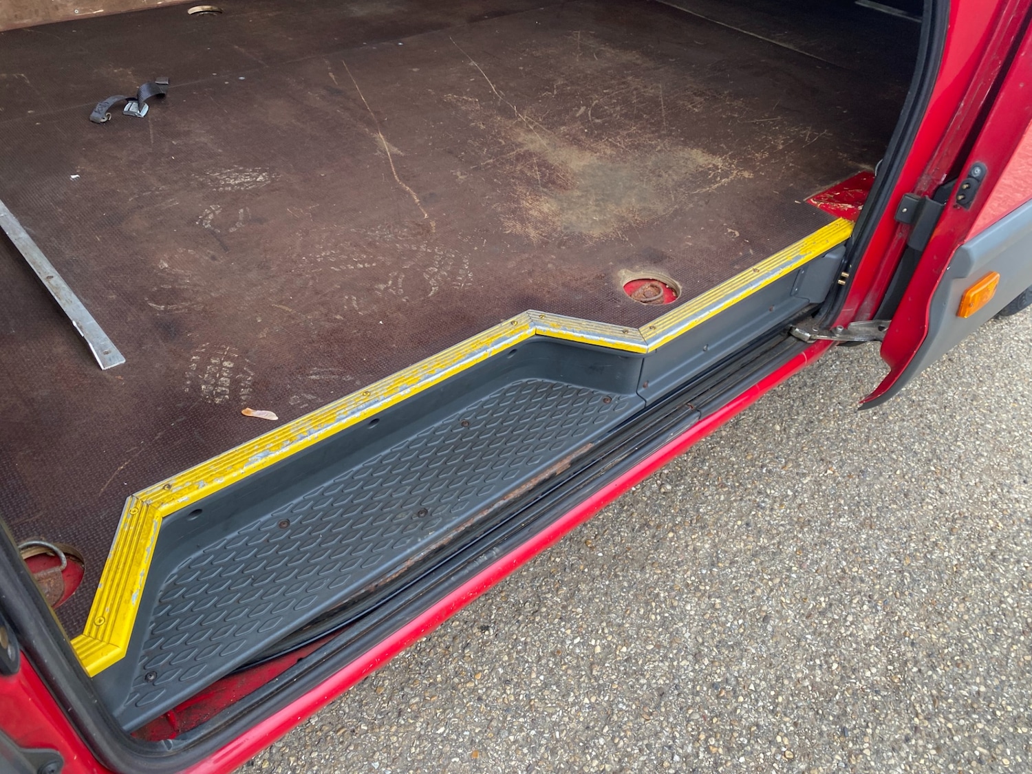 Used Iveco Daily 2003 for sale - 76671152: Photo 46