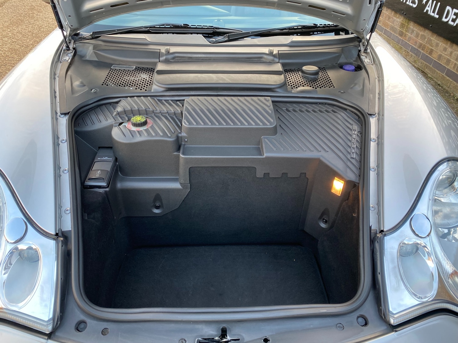 Used Porsche 911 2001 for sale - 77312752: Photo 19