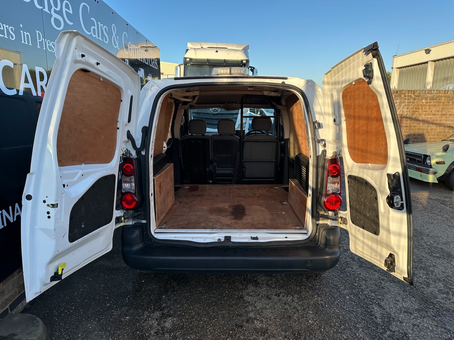 Used Citroen Berlingo 2016 for sale - 76879407: Photo 17