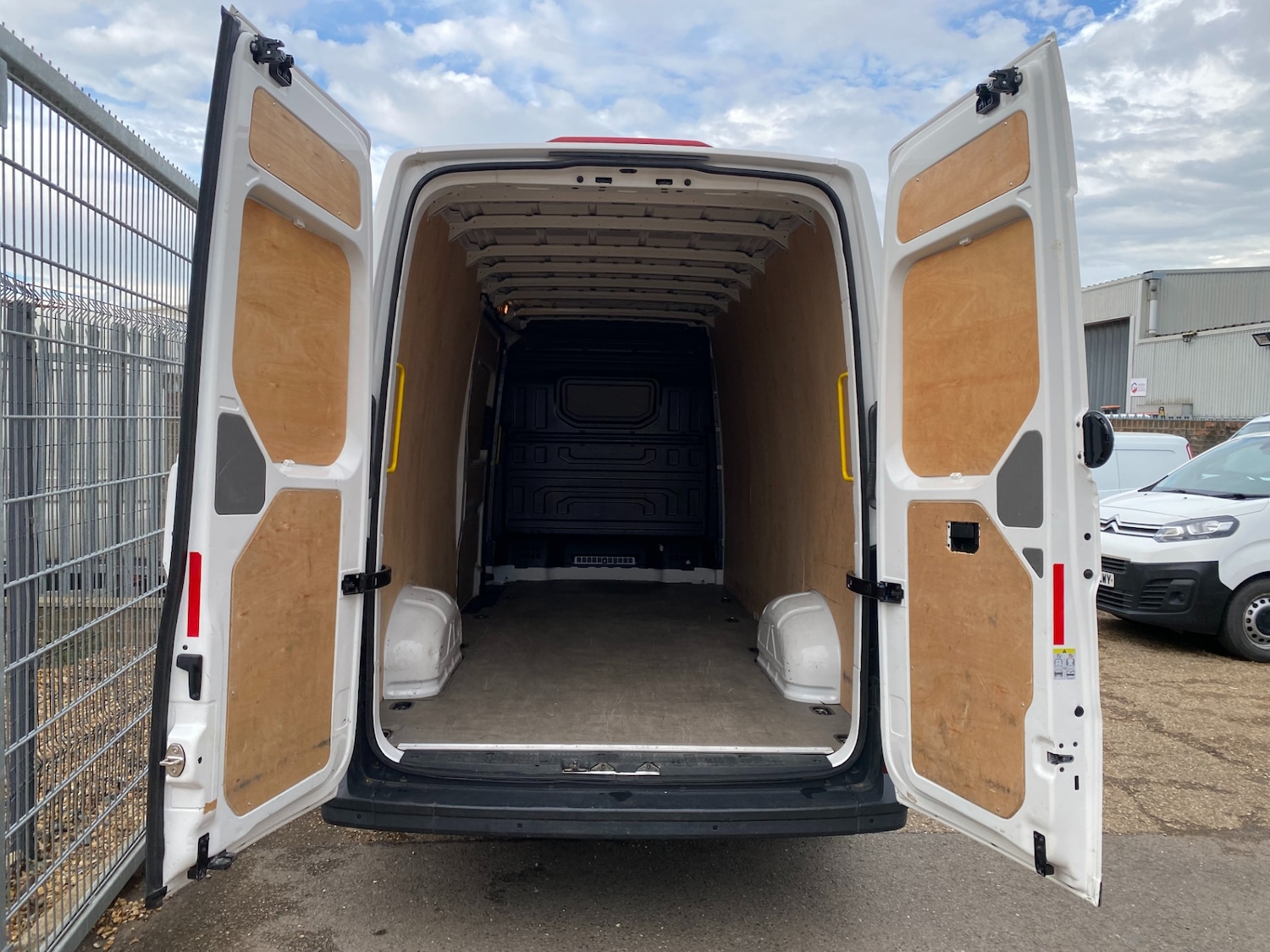 Used Volkswagen Crafter 2022 for sale - 76946939: Photo 24