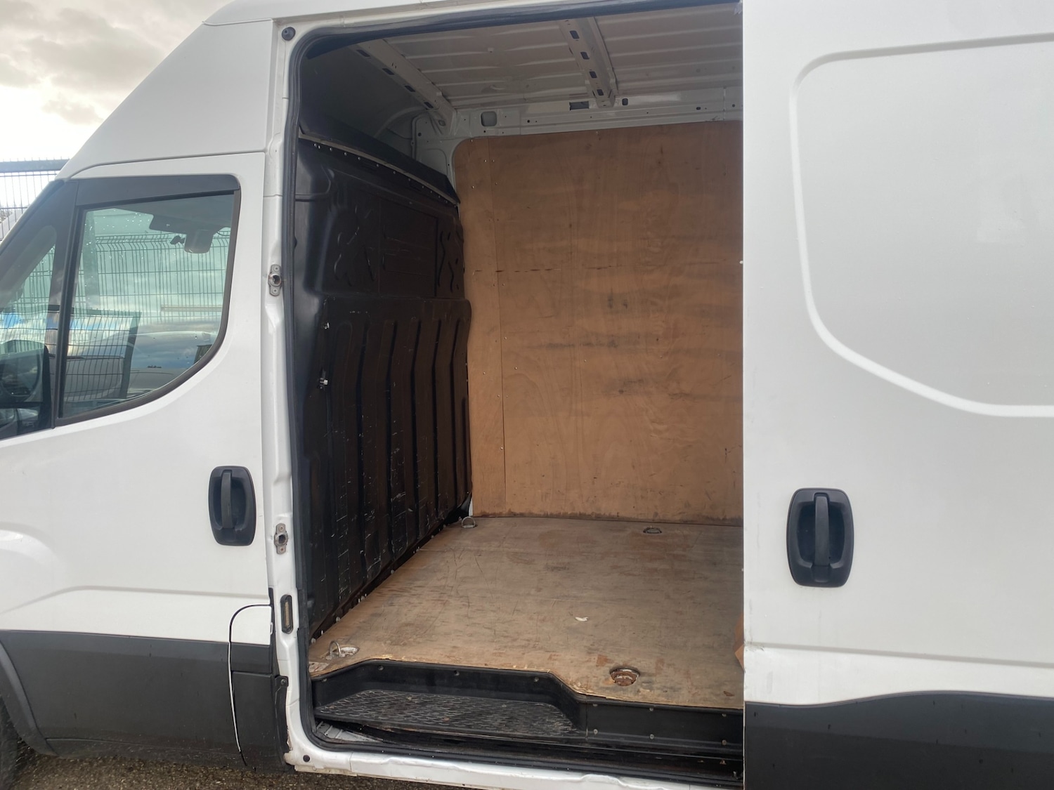 Used Iveco Daily 2020 for sale - 76391677: Photo 16