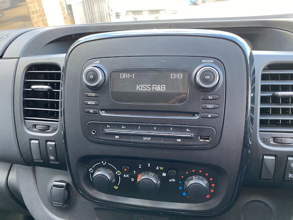 Used Vauxhall Vivaro 2017 for sale - 76325047: Photo 12