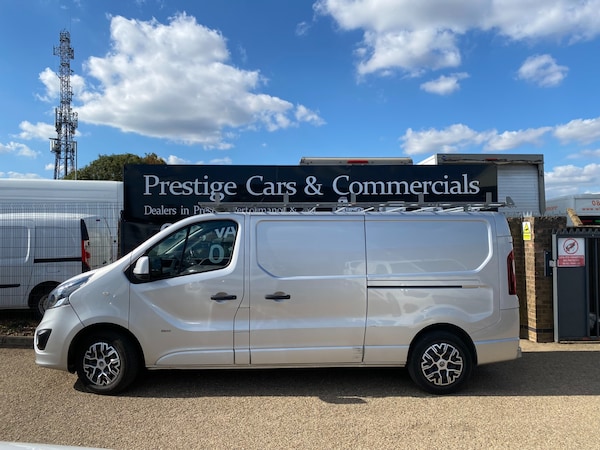 Used Vauxhall Vivaro 2017 for sale - 76325047: Photo 5