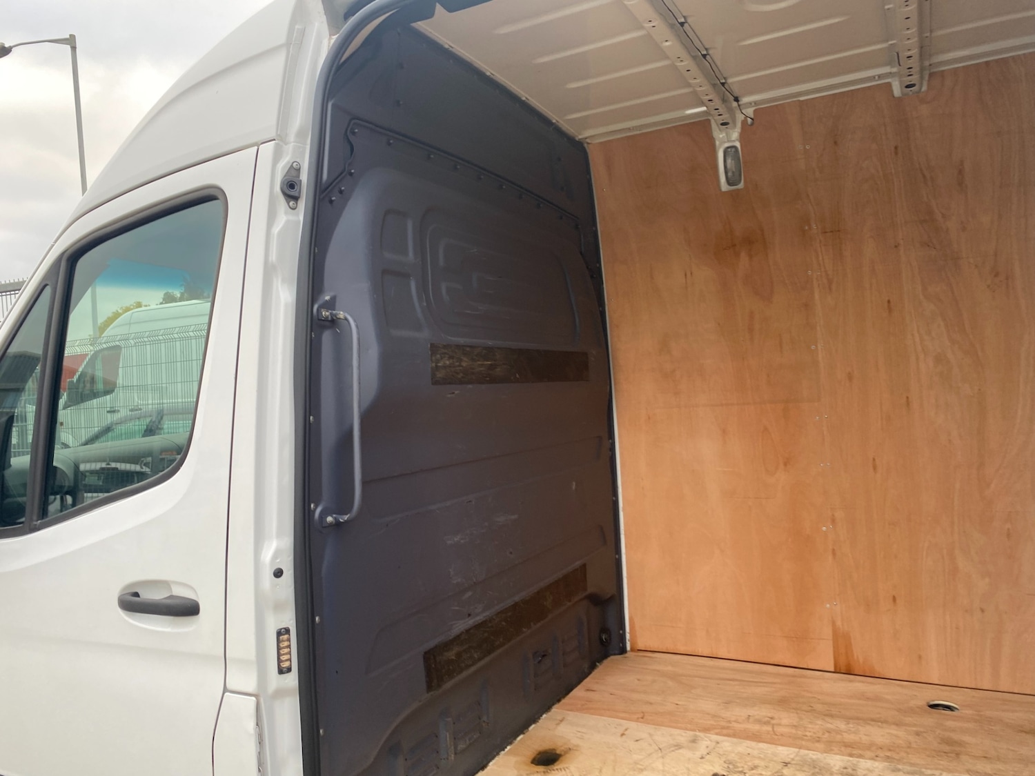 Used Mercedes-Benz Sprinter 2020 for sale - 76643715: Photo 20