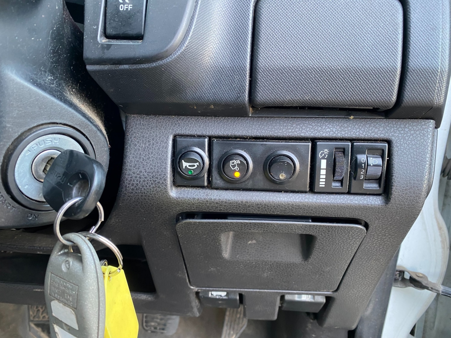 Used Isuzu D-Max 2016 for sale - 76643709: Photo 14