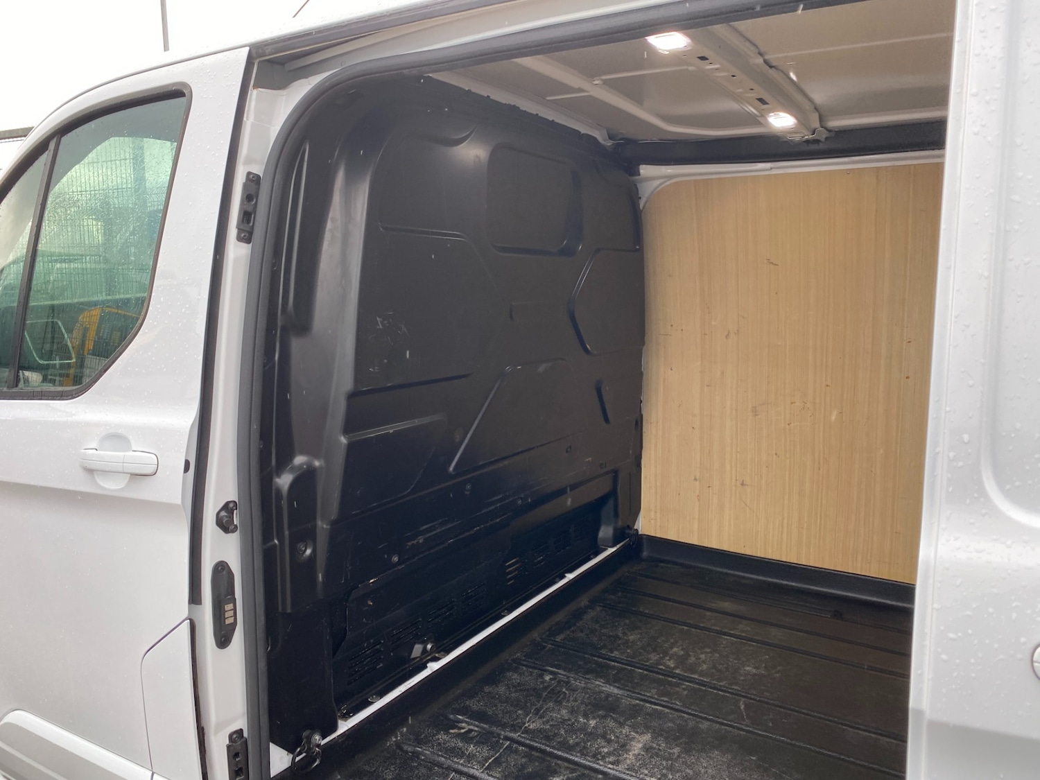 Used Ford Transit Custom 2021 for sale - 76951519: Photo 39