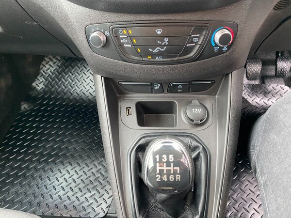 Used Ford Transit Courier 2020 for sale - 73026879: Photo 23