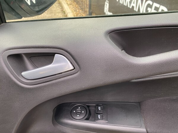 Used Ford Transit Courier 2020 for sale - 73026879: Photo 35