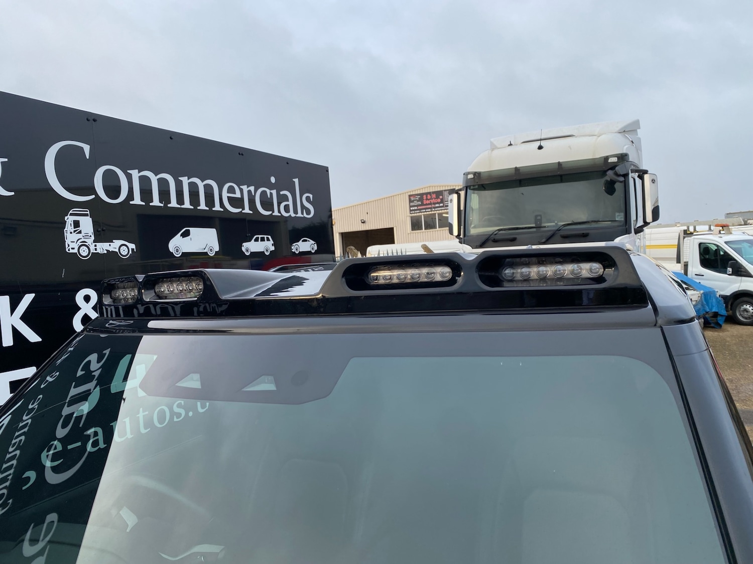 Used Land Rover Defender 2023 for sale - 77055849: Photo 17