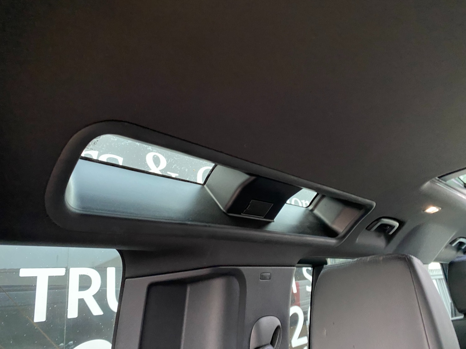 Used Land Rover Defender 2023 for sale - 77055849: Photo 23