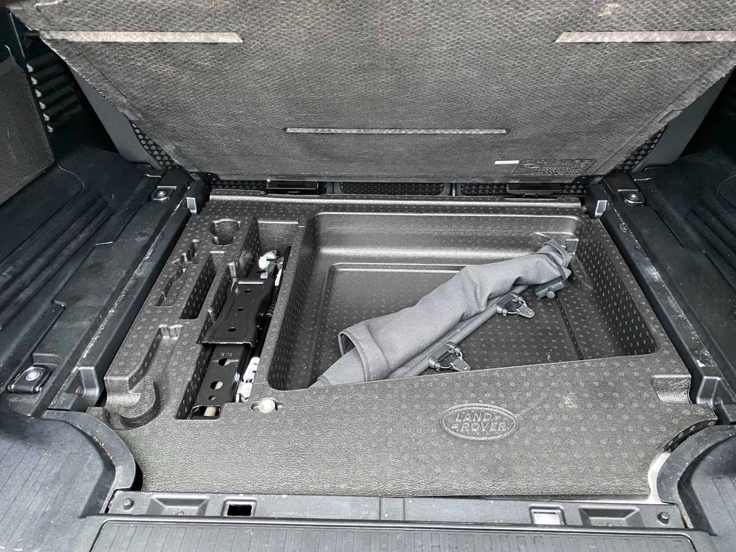 Used Land Rover Defender 2023 for sale - 77055849: Photo 26