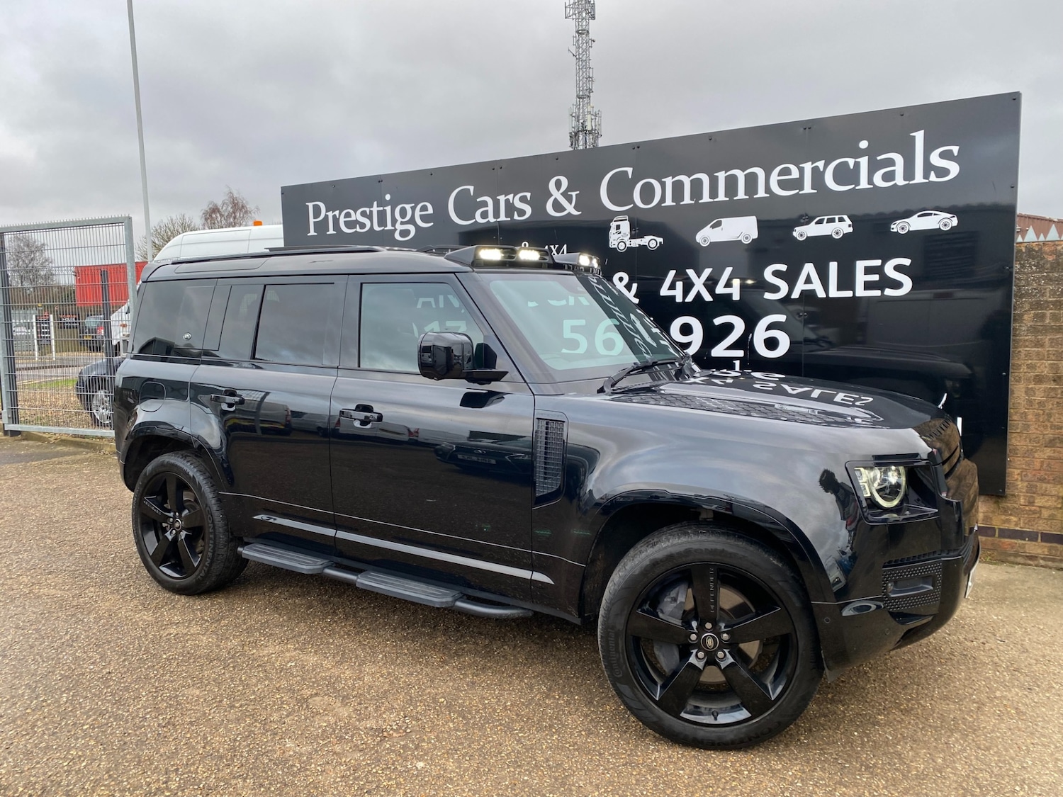 Used Land Rover Defender 2023 for sale - 77055849: Photo 37