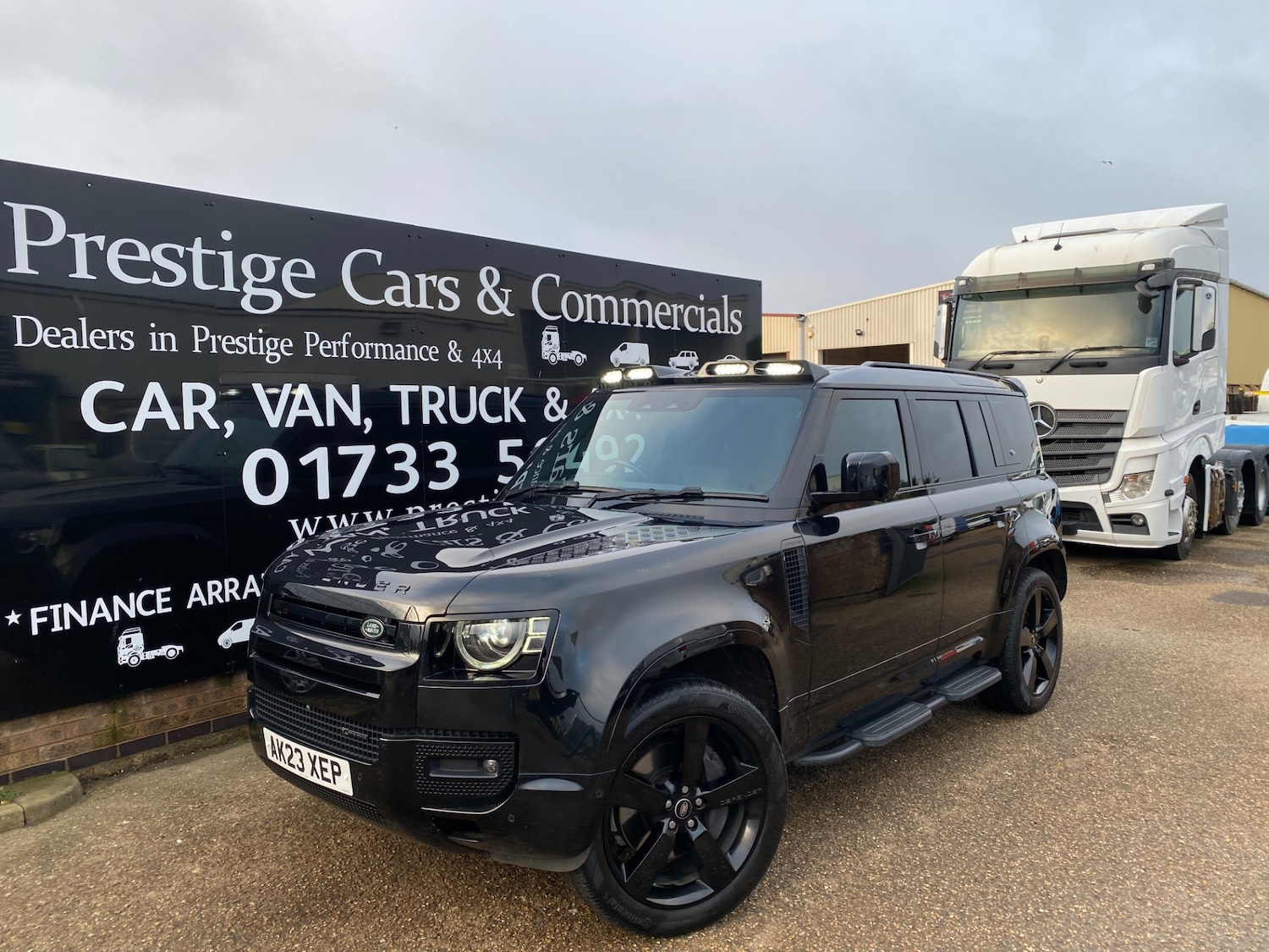 Used Land Rover Defender 2023 for sale - 77055849: Photo 6