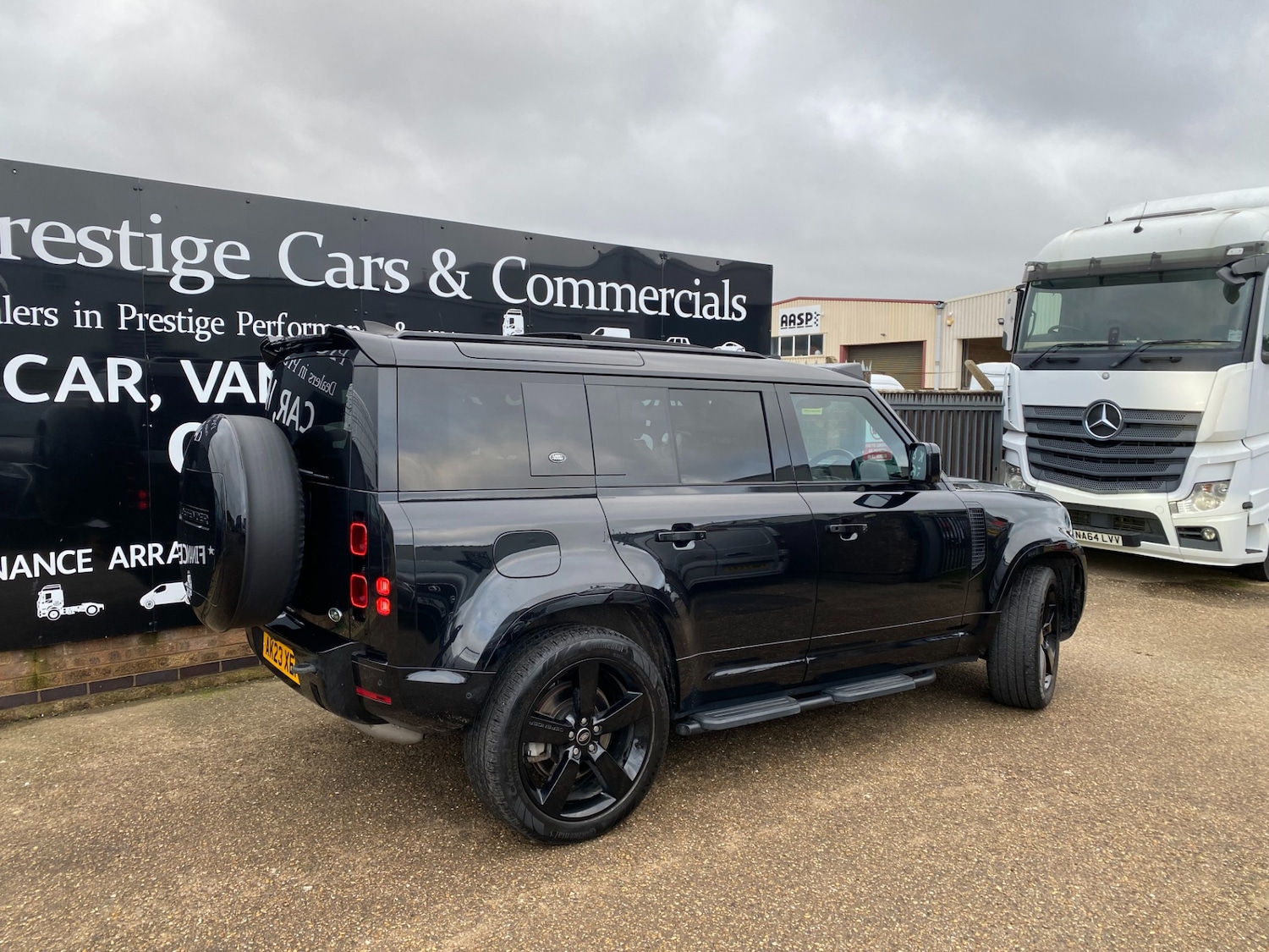 Used Land Rover Defender 2023 for sale - 77055849: Photo 61