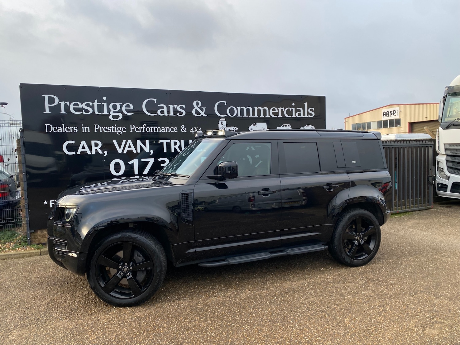 Used Land Rover Defender 2023 for sale - 77055849: Photo 69