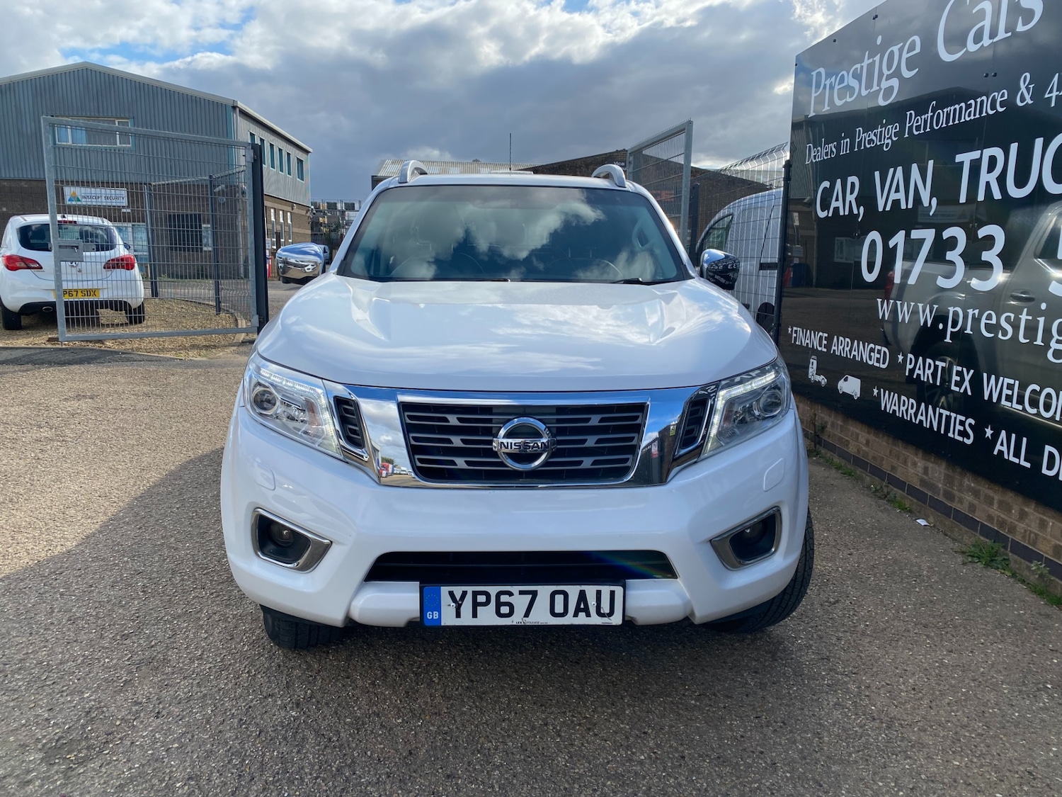 Used Nissan Navara 2017 for sale - 76391696: Photo 2