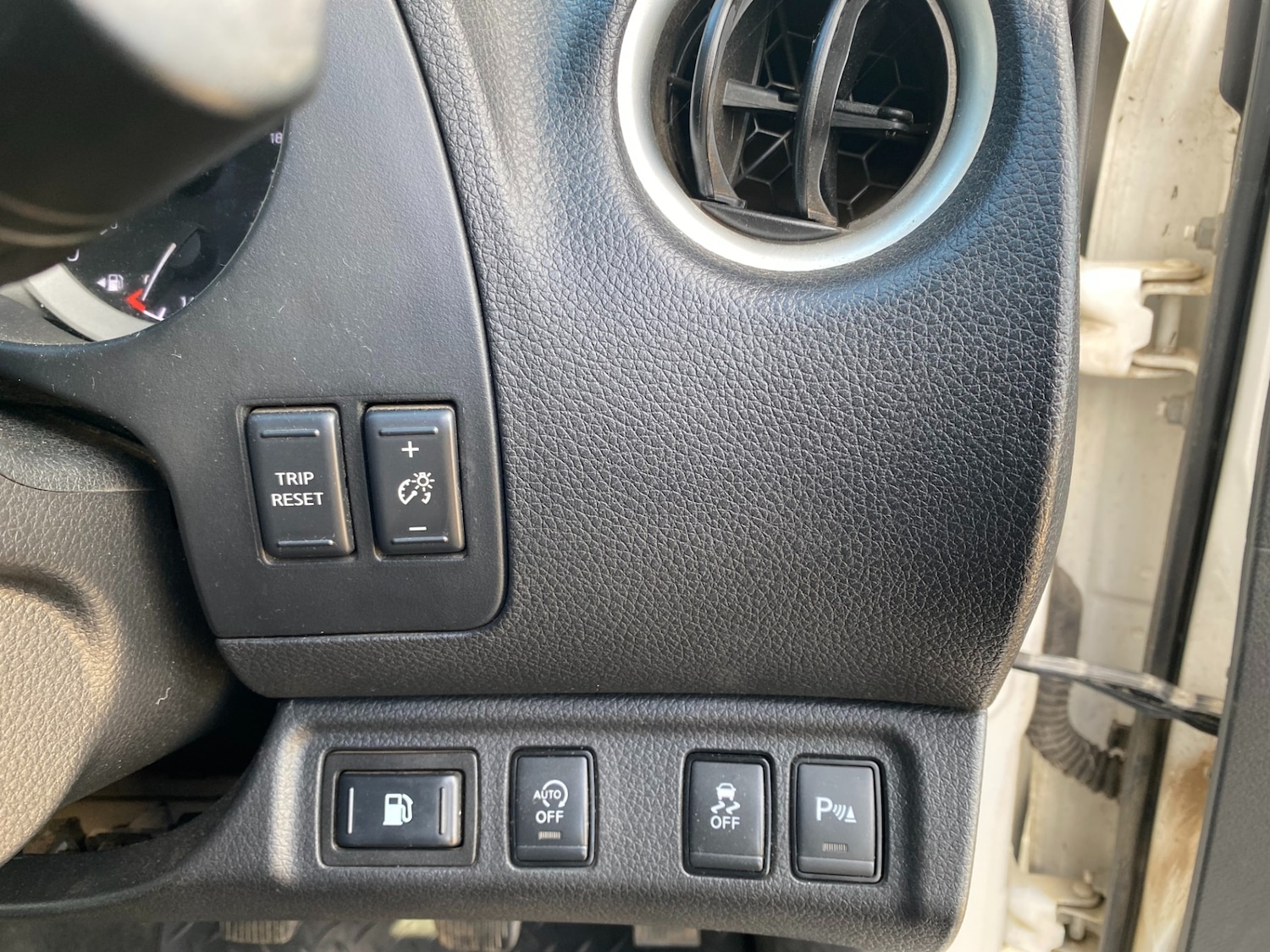 Used Nissan Navara 2017 for sale - 76391696: Photo 28