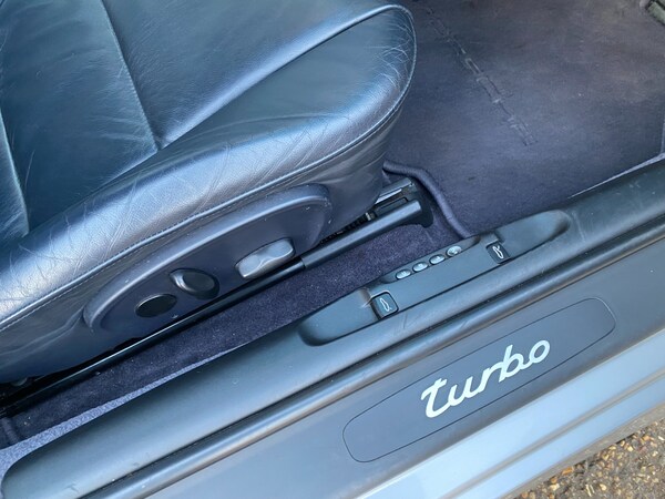 Used Porsche 911 2001 for sale - 73188366: Photo 45