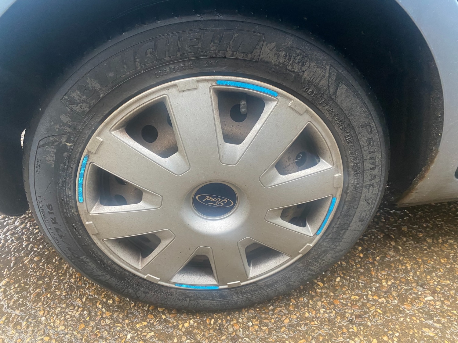 Used Ford Focus 2007 for sale - 77283060: Photo 28