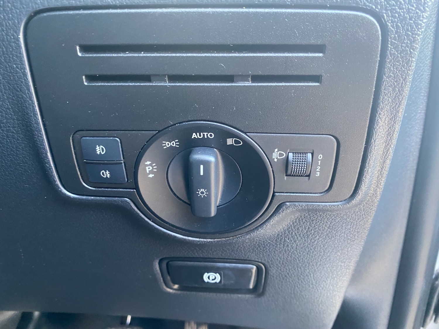 Used Mercedes-Benz Vito 2021 for sale - 76951469: Photo 30