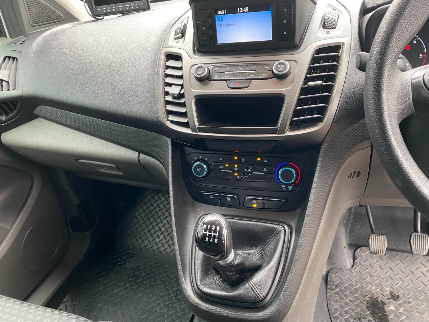 Used Ford Transit Connect 2018 for sale - 76960723: Photo 31