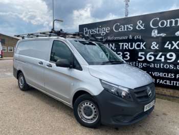 Used Mercedes-Benz Vito 2018 for sale - 74120157: Photo