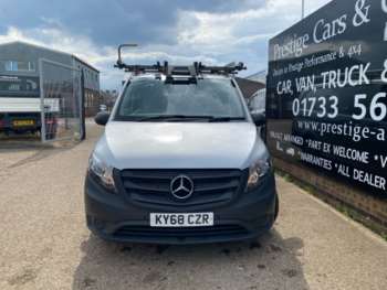 Used Mercedes-Benz Vito 2018 for sale - 74120157: Photo