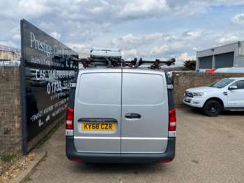 Used Mercedes-Benz Vito 2018 for sale - 74120157: Photo
