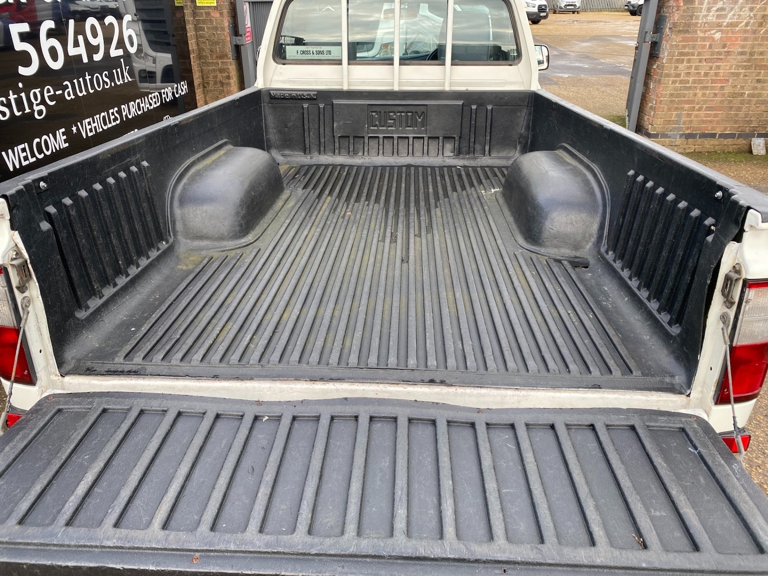 Used Toyota Hilux 1999 for sale - 77490393: Photo 16