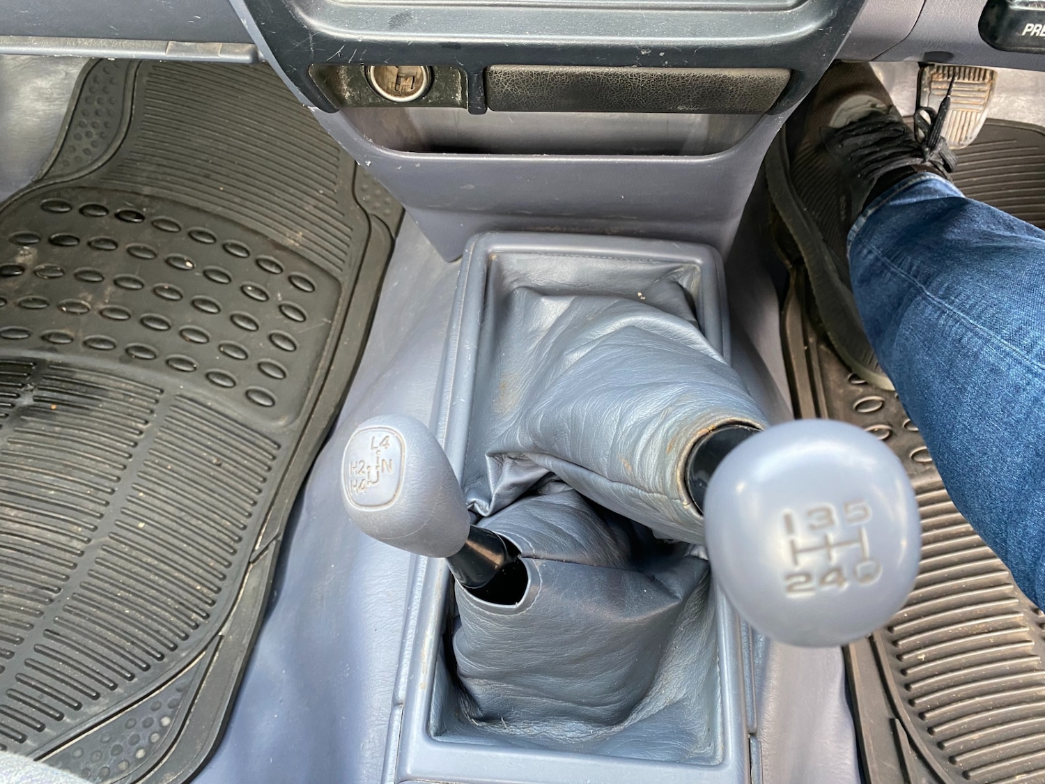 Used Toyota Hilux 1999 for sale - 77490393: Photo 23