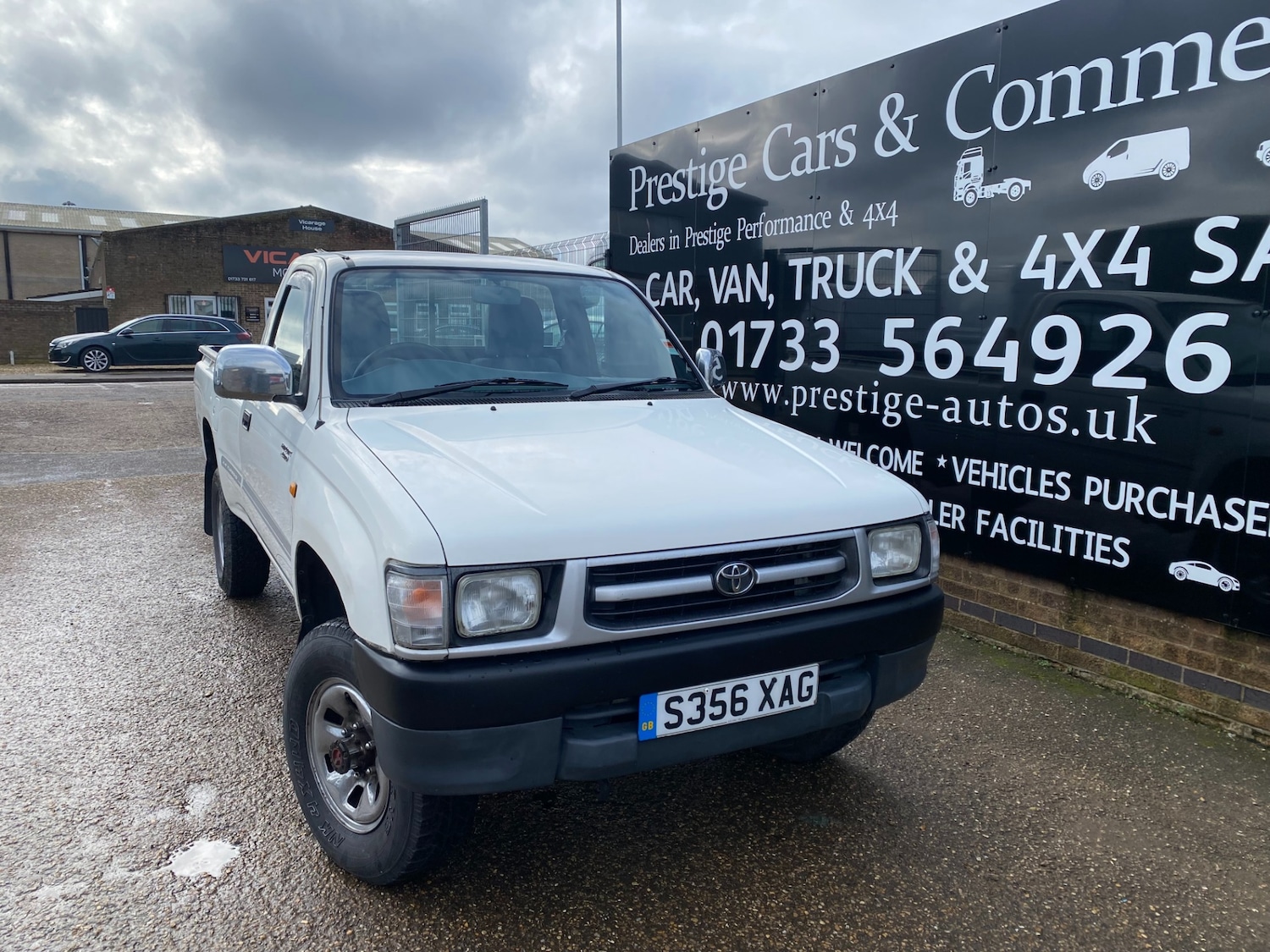 Used Toyota Hilux 1999 for sale - 77490393: Photo 50