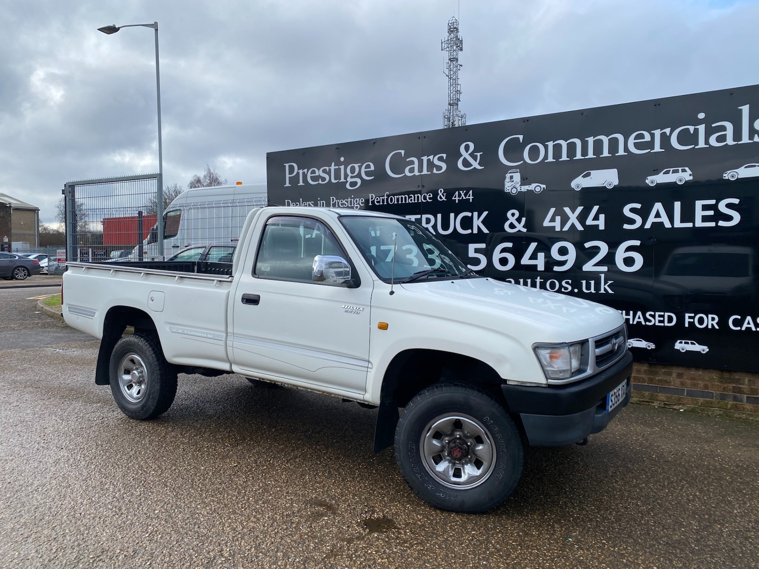 Used Toyota Hilux 1999 for sale - 77490393: Photo 53