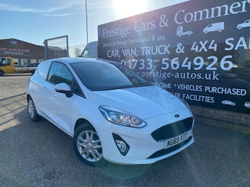 Used Ford Fiesta 2019 for sale - 77721816: Photo