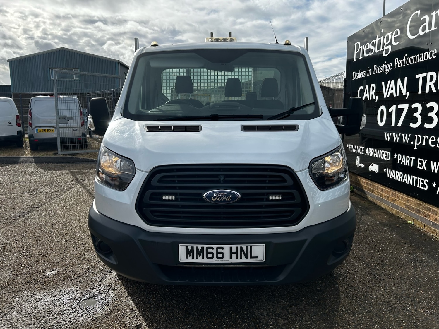 Used Ford Transit 2017 for sale - 77057132: Photo 2